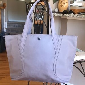 Lululemon Out of Range Tote 20L